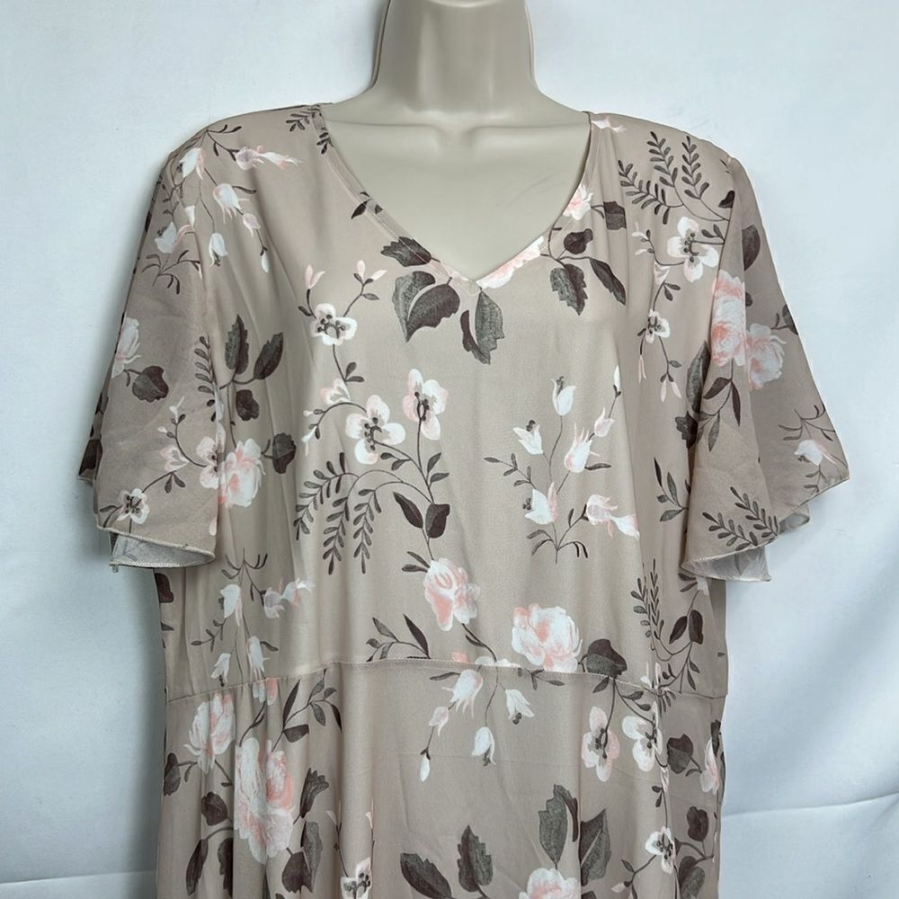 Beige floral v-necklace maxi swing dress NWT size xl